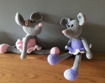 Ballerina mouse, handmade crochet dancing mouse