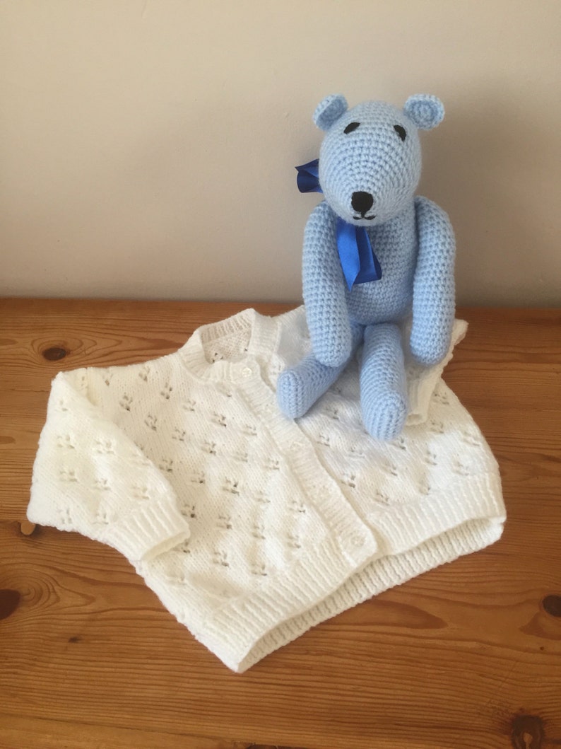 Pretty hand knitted baby cardigan available in choice of colours. Suitable for both boys and girls. image 4