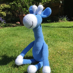 Blue crochet giraffe toy, baby gift, toddler toy image 7