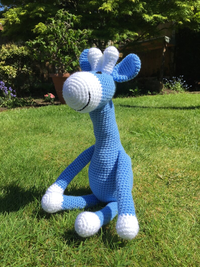 Blue crochet giraffe toy, baby gift, toddler toy image 7