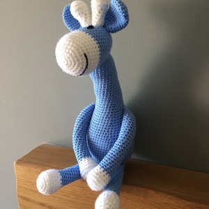 Blue crochet giraffe toy, baby gift, toddler toy image 3