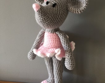 Handmade Crochet Ballerina Mouse: Dancing Toy