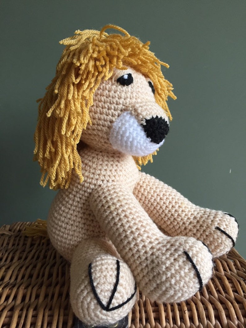 Handmade crochet lion toy image 3