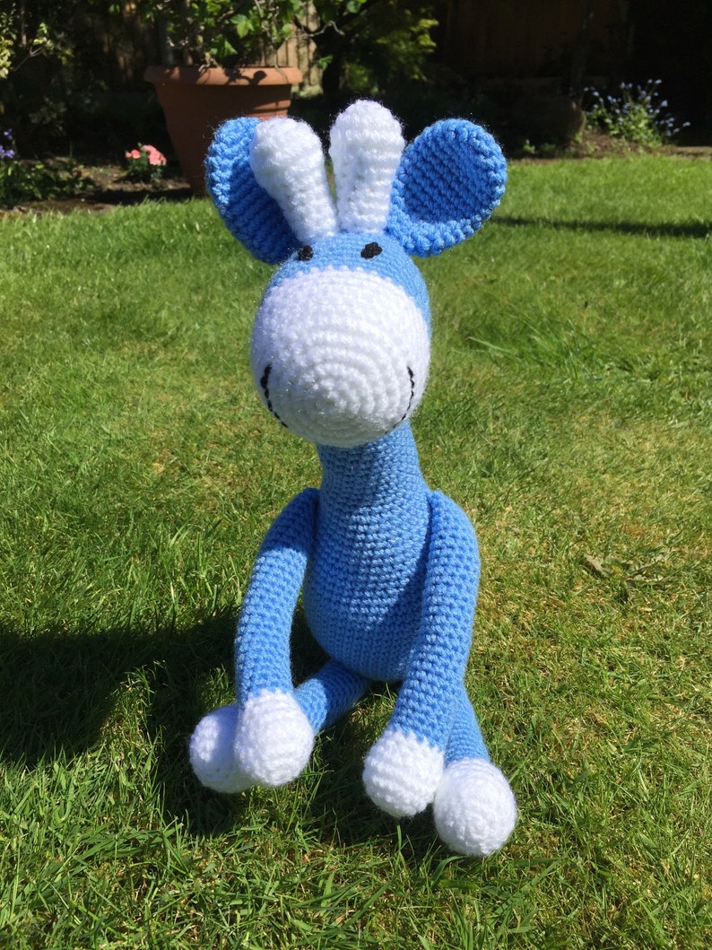 Blue crochet giraffe toy, baby gift, toddler toy image 8