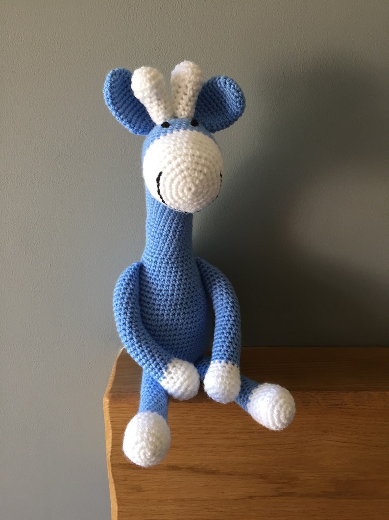 Blue crochet giraffe toy, baby gift, toddler toy image 1