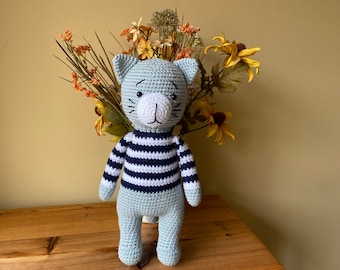 Cute crochet cat doll, cuddly toy