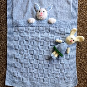 Pretty handmade baby blanket, knitted blanket image 4