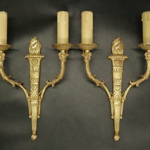 Petite paire d'appliques aux têtes de griffon style Empire du XIXe bronze image 1