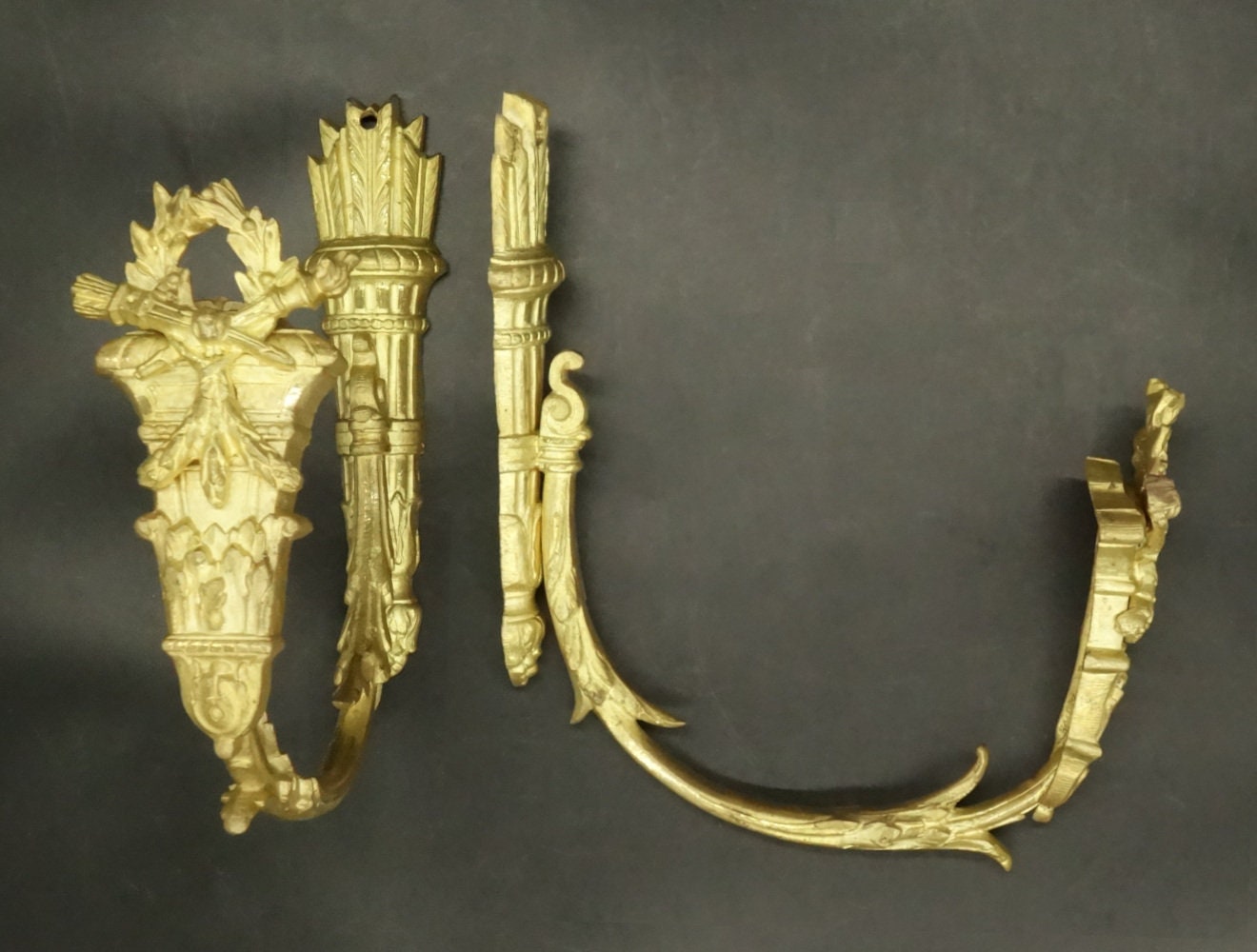 Grande Paire d'embrasses, Carquois et Attributs Sentimentaux, Style Louis Xvi, Du Xixe - Bronze