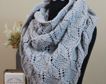 Light Gray Geometric Triangular Bandana Blanket Scarf / Wrap