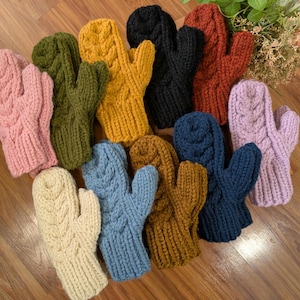 Chunky Knit Mittens / Chunky Knit Cable Mittens / Cable Mittens