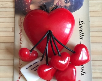 Vintage Inspired Valentine Heart Brooch, 40s 50s Style, Bakelite / Lucite Style