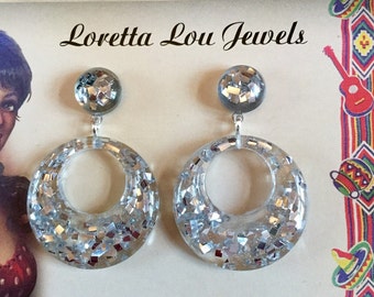 Vintage inspired earrings, hoops with silver colored confetti, glitter, 40's, 50's style, bakelite and lucite style