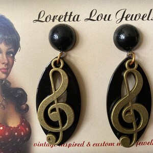 Vintage Inspired Earrings Clef