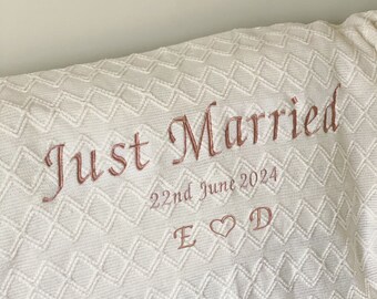 Just Married Embroidered Beige Throw Blanket, Textured Blanket, Surprise Wedding Gift, Newlywed, Honeymoon Gift, Large Scale Embroidery