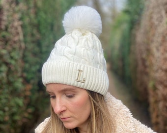 Personalised Cable Knit Bobble Hat with Soft Fluffy Lining & Faux Fur Pom Pom, Embroidered Cosy Winter Beanie Hat, Womenswear, Chunky Knit