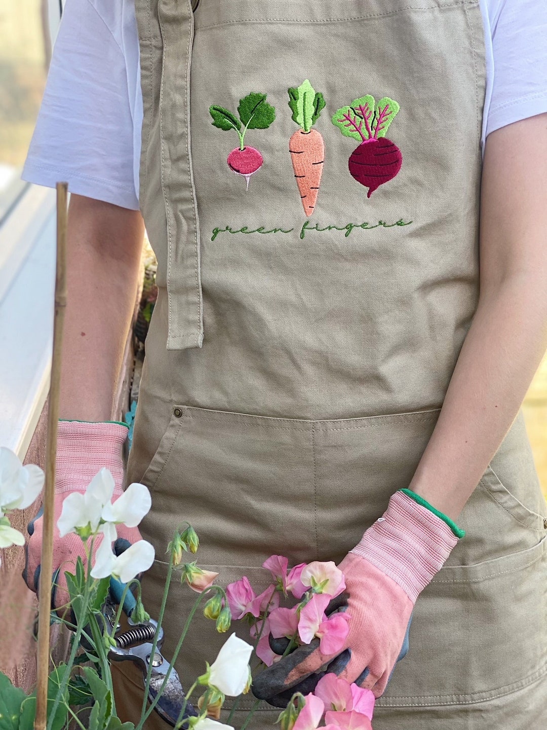 Vegetable Embroidery Cut Off Pants