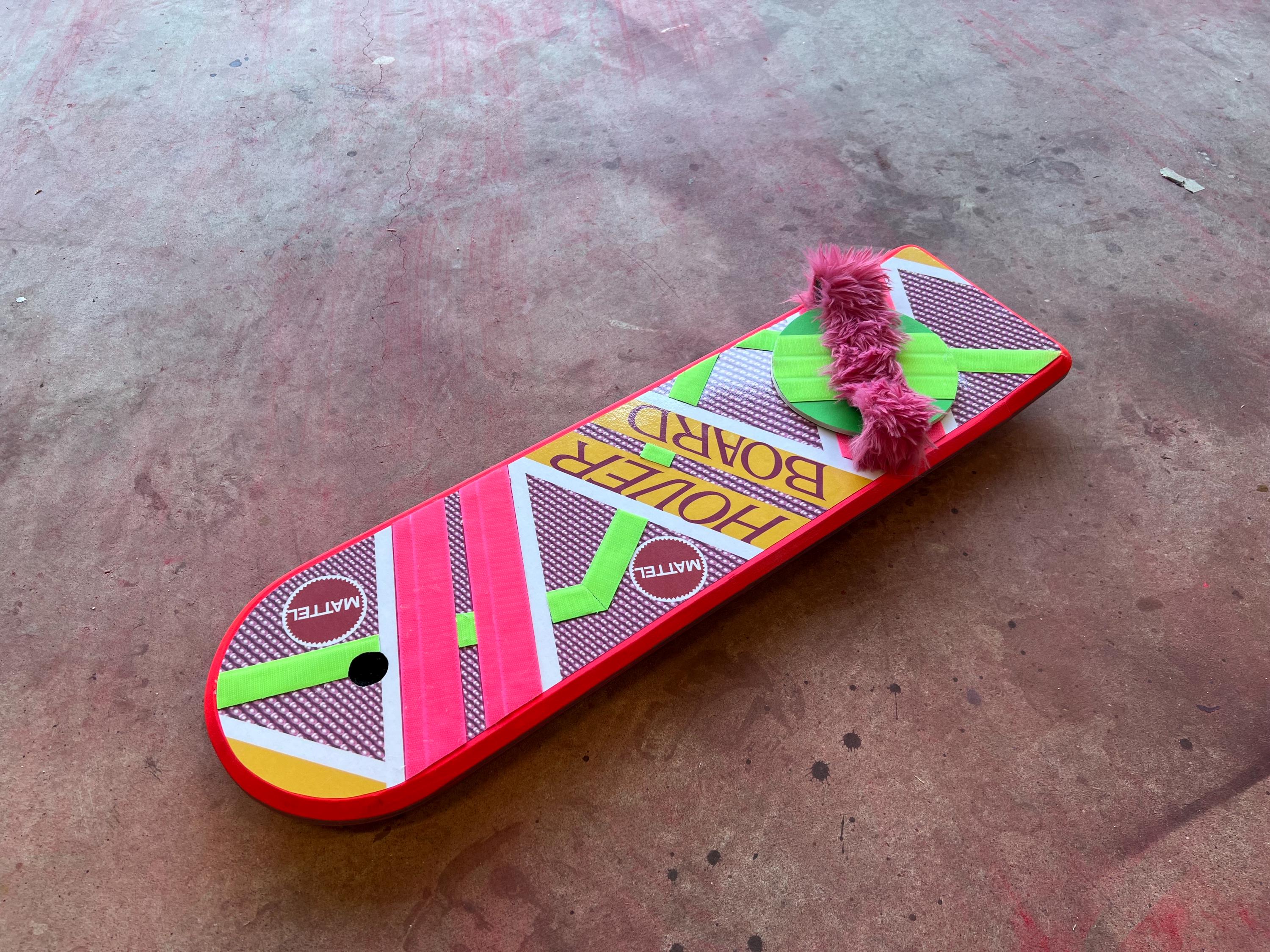 Viral pictures show man recreating iconic 'Back to the Future' moment with  flying jetpack, image size:3000x2250