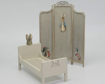 1029 Kit Dollhouse Miniature Beatrix Potter Peter Rabbit Cot 1:12