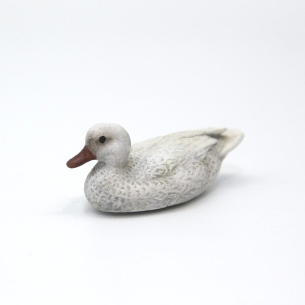 3000-59 Dollhouse Miniature Lying (Unpainted) Duck 1:12