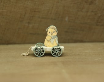Kit 791 Dollhouse Miniature Pull Trolley Chick Boy 1:12