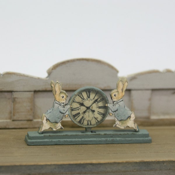 1032 Kit Dollhouse Miniature Beatrix Potter Clock (not working) 1:12