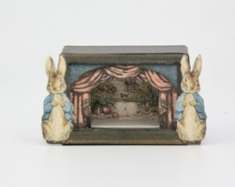 1000 Kit maison de poupée Miniature Beatrix Potter Peter Rabbit théâtre 1:12