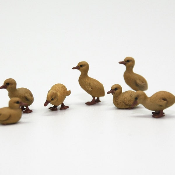 3000-60 Dollhouse Miniature Set of 7 Small (unpainted) Ducklings 1:12