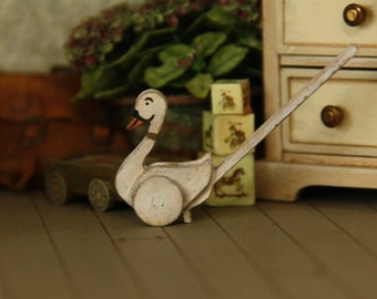 199 Kit Dollhouse Miniature Toy Walking Swan 1:12