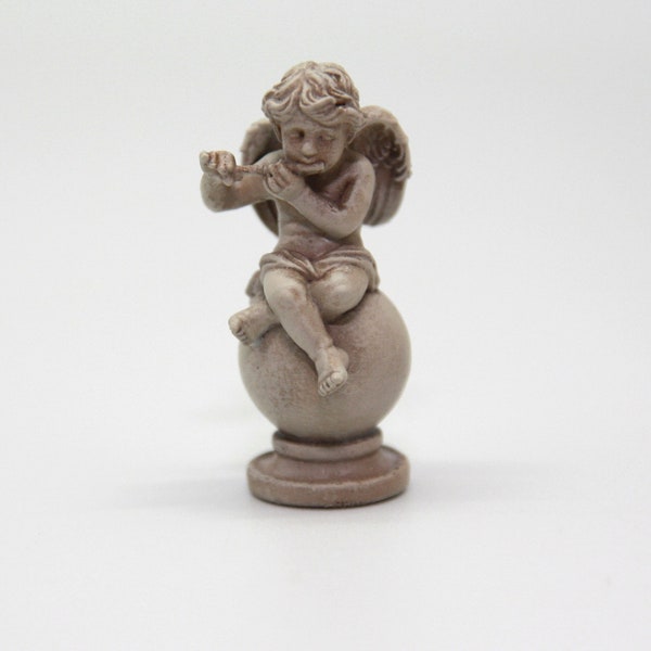 3000-16 Dollhouse Miniature (unpainted) Sculpture Sculpture of an Angel with a Flute 1:12