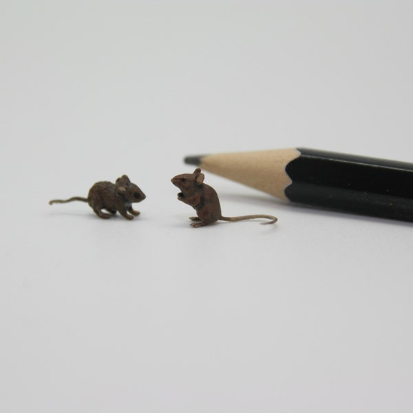 3000-13 Dollhouse Miniature Animals Set of 2 (Unpainted) Field Mice 1:12