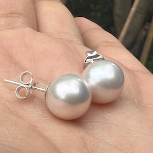 10-11mm Edison Pearl Stud Earrings: Sterling Silver, Round Freshwater Pearl