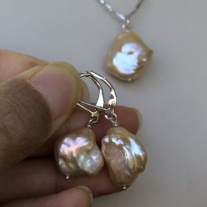 Pink/Metallic overtones Keshi pearl necklace/earrings,irregular pearl necklace/earring,irregular pearl necklace/earrings,baroque pearl set image 4