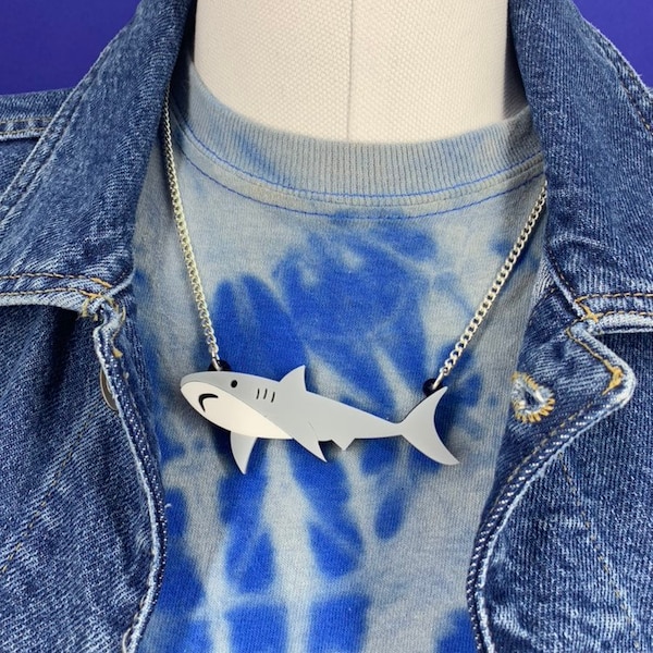 shark necklace, perspex necklace, acrylic necklace, perspex jewellery, perspex jewelry, handmade jewellery, acrylic necklace, jaws