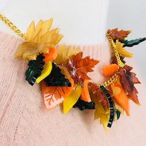 Herbst Halskette, Kunststoff Schmuck, Statement Schmuck, Plexiglas Schmuck, Laser geschnitten Schmuck, Blatt Halskette, handgemachte Schmuck,