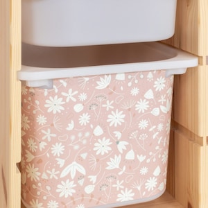 Klebefolien passend für das IKEA TROFAST Regal verschönern die Aufbewahrungsboxen mit Blumenmotiven