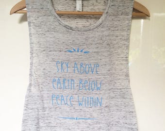 Womens Sky Above Earth Below Peace Within Flowy Scoop Muscle Fitness Gym Vest, Workout Tank, Training Top Marble White by Sloganfit