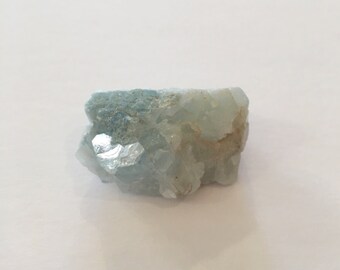 Beautiful AQUAMARINE// Raw Aquamarine Beryl// Healing Gemstone// Home Decor// Healing Tools// Natural Aquamarine Beryl// March Birthstone
