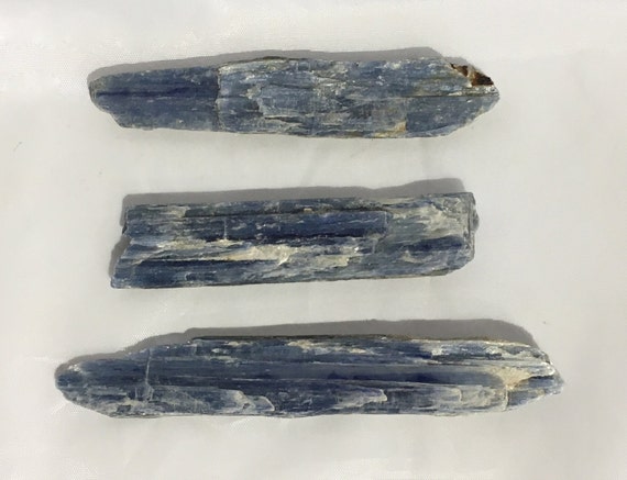 KYANITE Raw Healing Gemstone// Blue Kyanite Raw Crystals// Healing Crystals// Raw Stones// Communication, Intuition// from Brazil