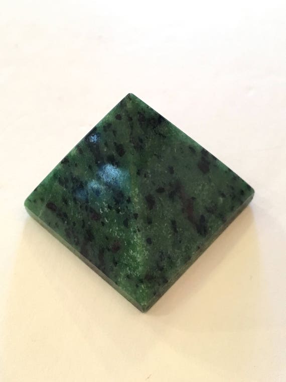 ZOISITE w/ RUBY Pyramid// Crystal PYRAMID// Stone Carved Pyramid// Healing Crystals// Healing Tools// Home Decor// Heart Chakra Stone