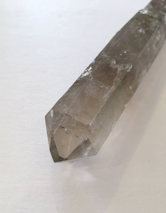 Beautiful Raw SMOKEY QUARTZ Healing Gemstone// Smokey Quartz POINT// Raw Quartz Point// Healing Crystals// Healing Tools// Home Decor