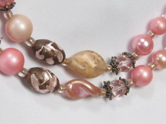 Vintage Ladies 16" Pink Beads Stone Necklace & Ea… - image 4