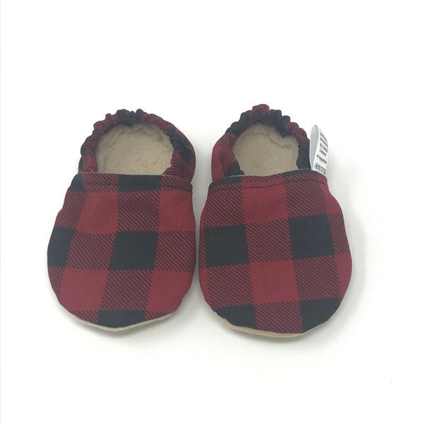 Red Buffalo Plaid Soft Sole Moccasins.  Buffalo Check baby shoes. Baby Shower Gift. Baby Slippers. Baby Shoes. Vegan Baby. Baby Moccs.