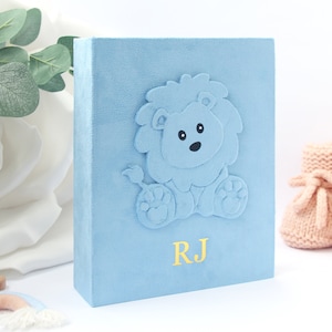 Personalized baby photo album 4x6, modern baby album, baby photo album pink gold, suede photo album, girl baby photo album, album with bear.