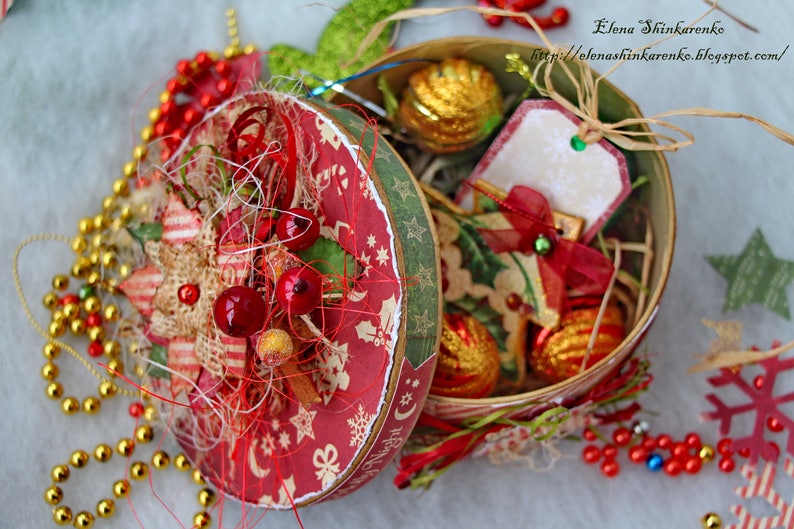 Box red and green Gift Box Christmas gift Box surprise Christmas Christmas gift Box Vintage Handmade box