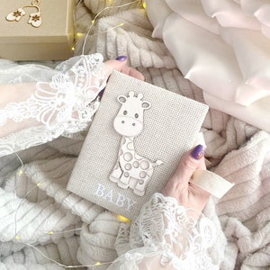 Personalisiertes Babyfotoalbum Giraffe 10x15cm. Witziges Giraffen-Fotoalbum. Baby Fotoalbum Mädchen Oma Fotoalbum. Mein erstes Fotoalbum Junge