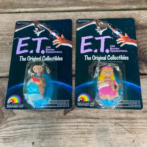 E. T. The Extra-Terrestrial the Original Collectibles Set of 2 in Original Package 1982