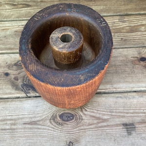 Antique Wooden Millinery Hat Block/Mold