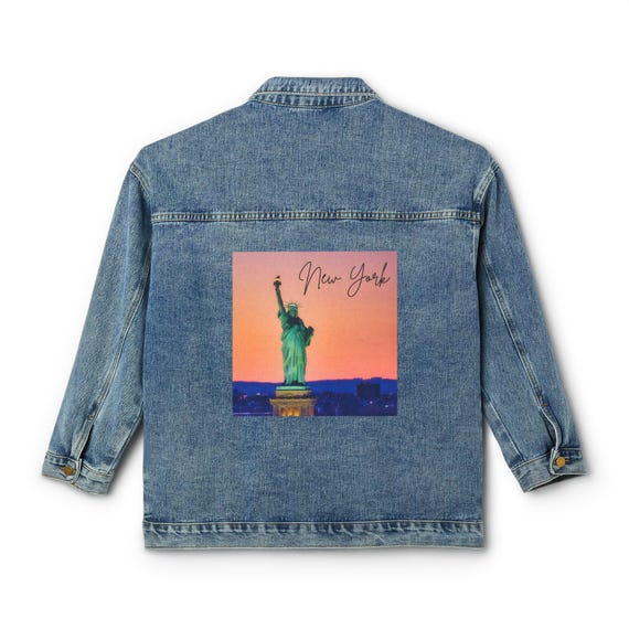 Vintage Jeansjacke: New York Skyline Design, übergroße Passform