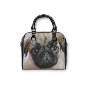 Lindo bolso de hombro con forma de carlino
